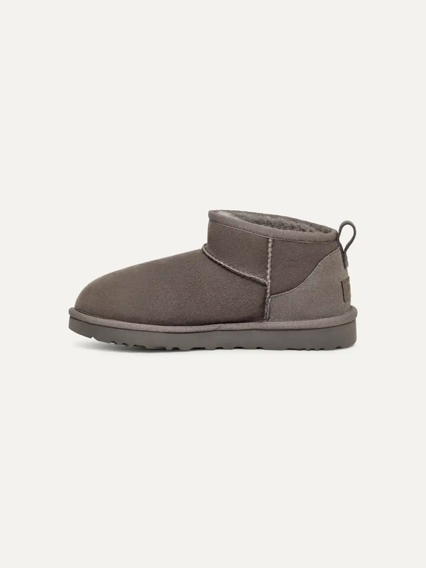 Classic Ultra Mini Women's Boots – Black 8 | Lastorai