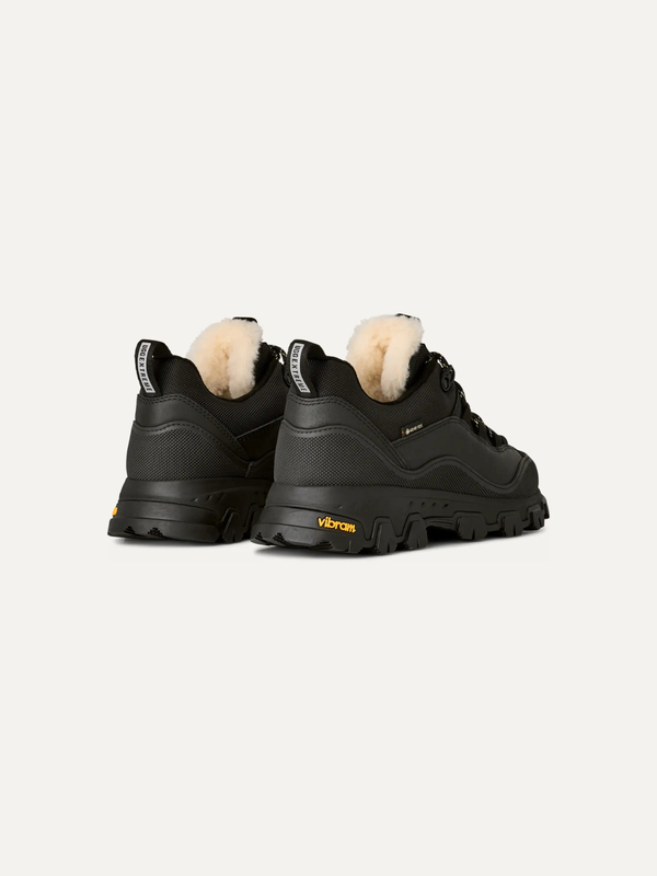 MetroTrek Women's Waterproof Hiking Shoes – Black 4 | Lastorai