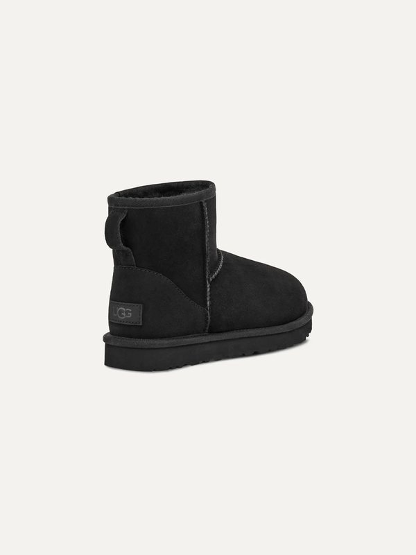Classic Mini II Women's Sheepskin Boots – Chestnut Brown 8 | Lastorai