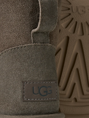 Classic Mini II Women's Sheepskin Boots – Dark Indigo 4.5 | Lastorai
