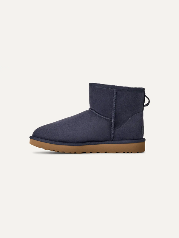 Classic Mini II Women's Sheepskin Boots – Black 3 | Lastorai