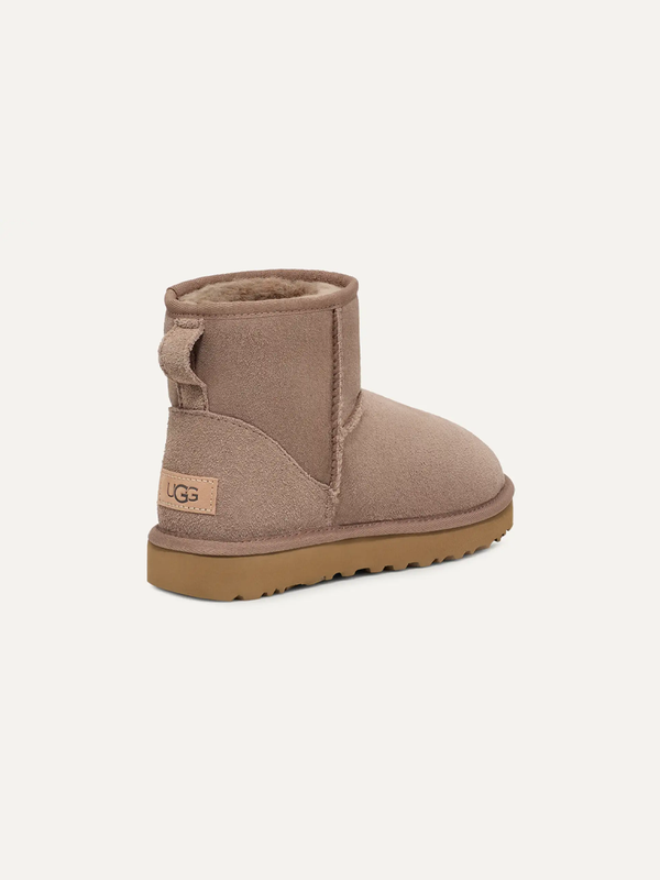Classic Mini II Women's Sheepskin Boots – Black 8 | Lastorai