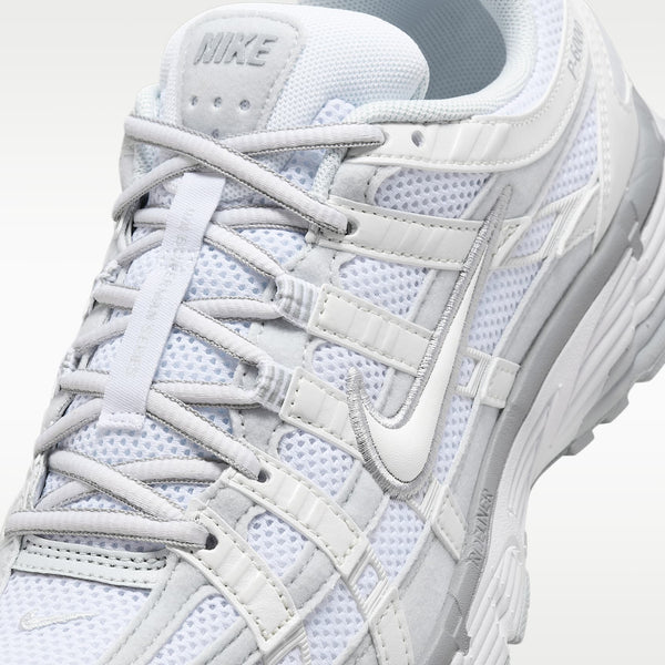 Nike P6000 – Metallic Summit White 4.5 | Lastorai